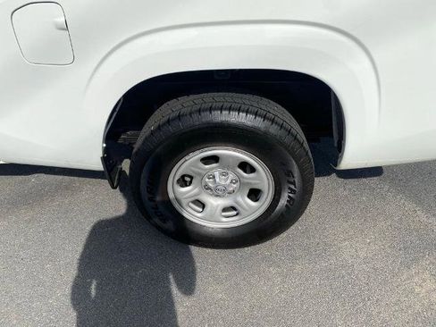 Used 2022 Nissan Frontier S RWD image 30