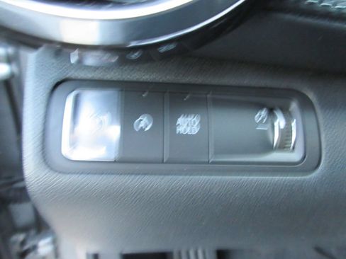 Used 2026 Chevrolet Equinox LT w/ Safety and Technology Package FWD image 22