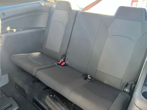 Used 2016 Chevrolet Traverse LT w/ Style and Technology Package image 14