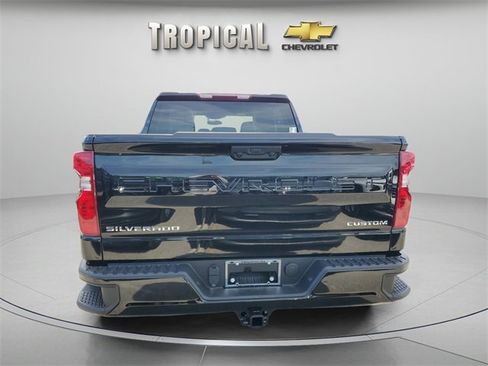 New 2026 Chevrolet Silverado 1500 Custom image 3