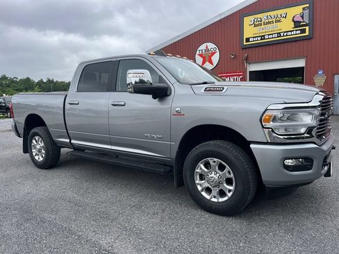 Used 2023 RAM 2500 Laramie AWD/4WD image 1