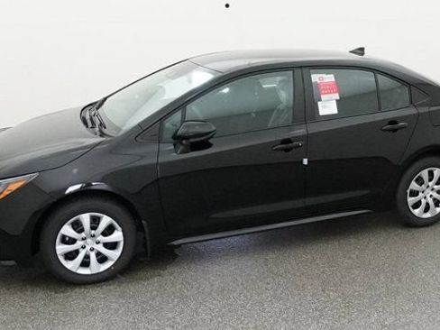 New 2026 Toyota Corolla LE FWD image 3