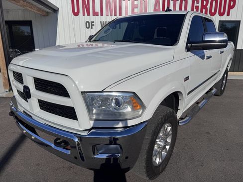 Used 2014 RAM 2500 Laramie w/ Convenience Group AWD/4WD image 2