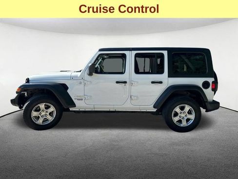 Used 2018 Jeep Wrangler Unlimited Sport S AWD/4WD image 6