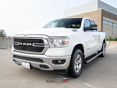 Used 2021 RAM 1500 Big Horn image 3