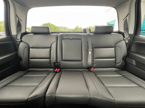 Used 2018 Chevrolet Silverado 1500 LT w/ All Star Edition AWD/4WD image 10