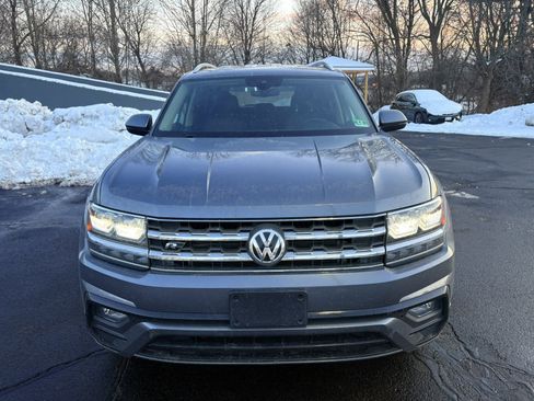 Used 2018 Volkswagen Atlas SE w/ R-Line Package image 2