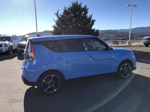 Used 2025 Kia Soul EX image 7