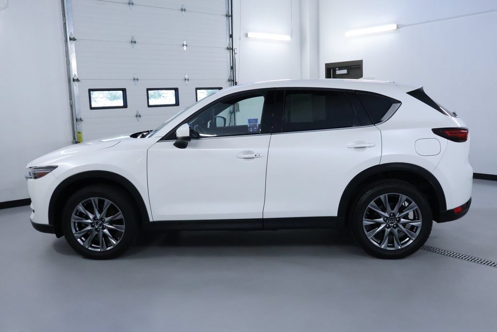 Used 2020 MAZDA CX-5 Signature AWD/4WD image 4