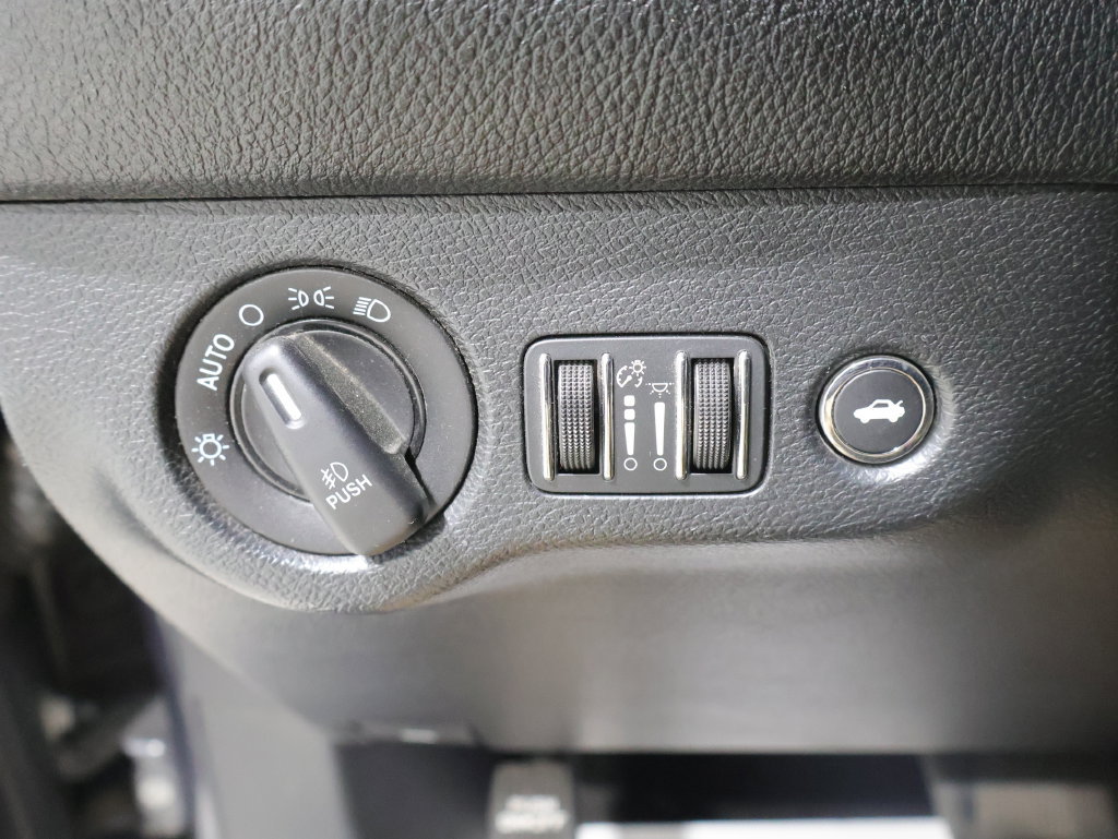 Used 2016 Dodge Challenger SXT w/ Sound Group RWD image 28