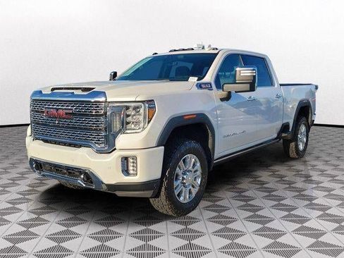 Used 2023 GMC Sierra 2500 Denali w/ Denali Ultimate Package AWD/4WD image 2