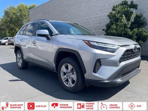 Used 2025 Toyota RAV4 XLE FWD image 1