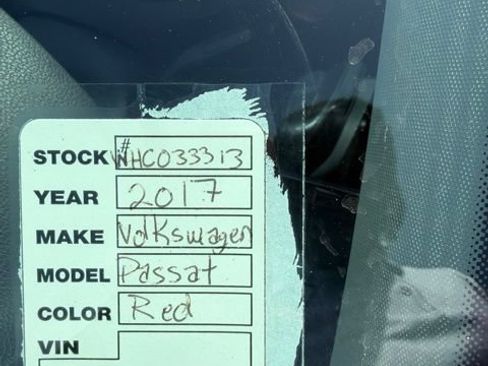 Used 2017 Volkswagen Passat 1.8T R-Line FWD image 33