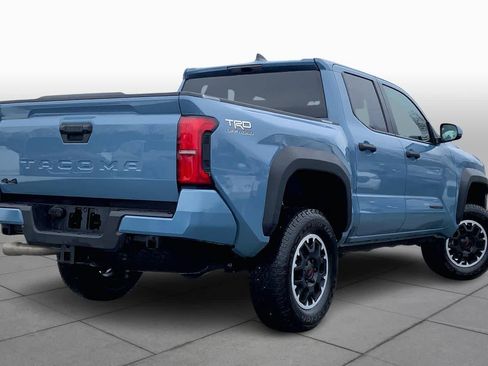 Used 2026 Toyota Tacoma TRD Off-Road image 12