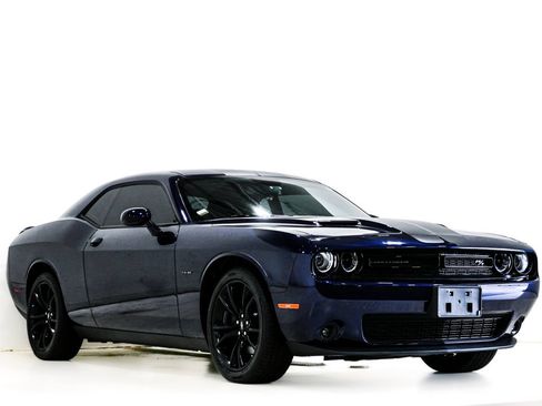Used 2017 Dodge Challenger R/T Plus RWD image 3