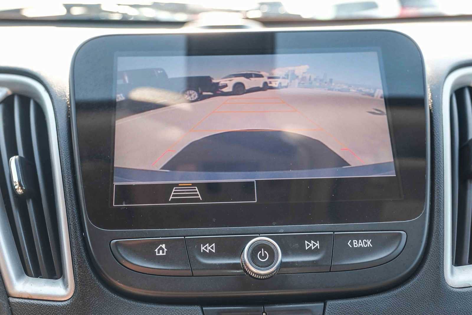 Used 2022 Chevrolet Malibu LT FWD image 25