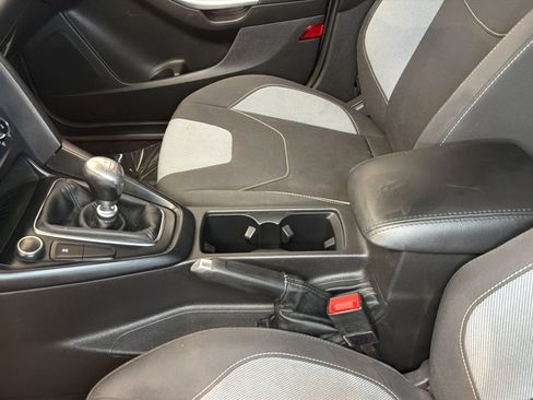 Used 2017 Ford Focus ST FWD image 24