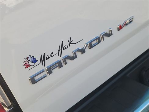 Used 2020 GMC Canyon SLT w/ Driver Alert Package image 29