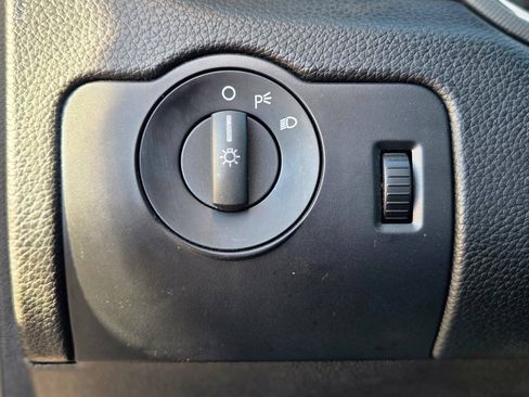 Used 2013 Ford Mustang Coupe RWD image 20
