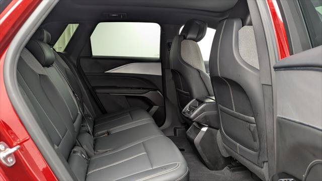 Used 2024 Cadillac Lyriq Tech RWD image 19
