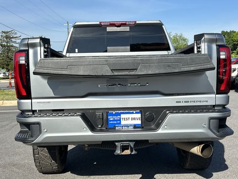 Certified 2025 GMC Sierra 2500 Denali Ultimate AWD/4WD image 24