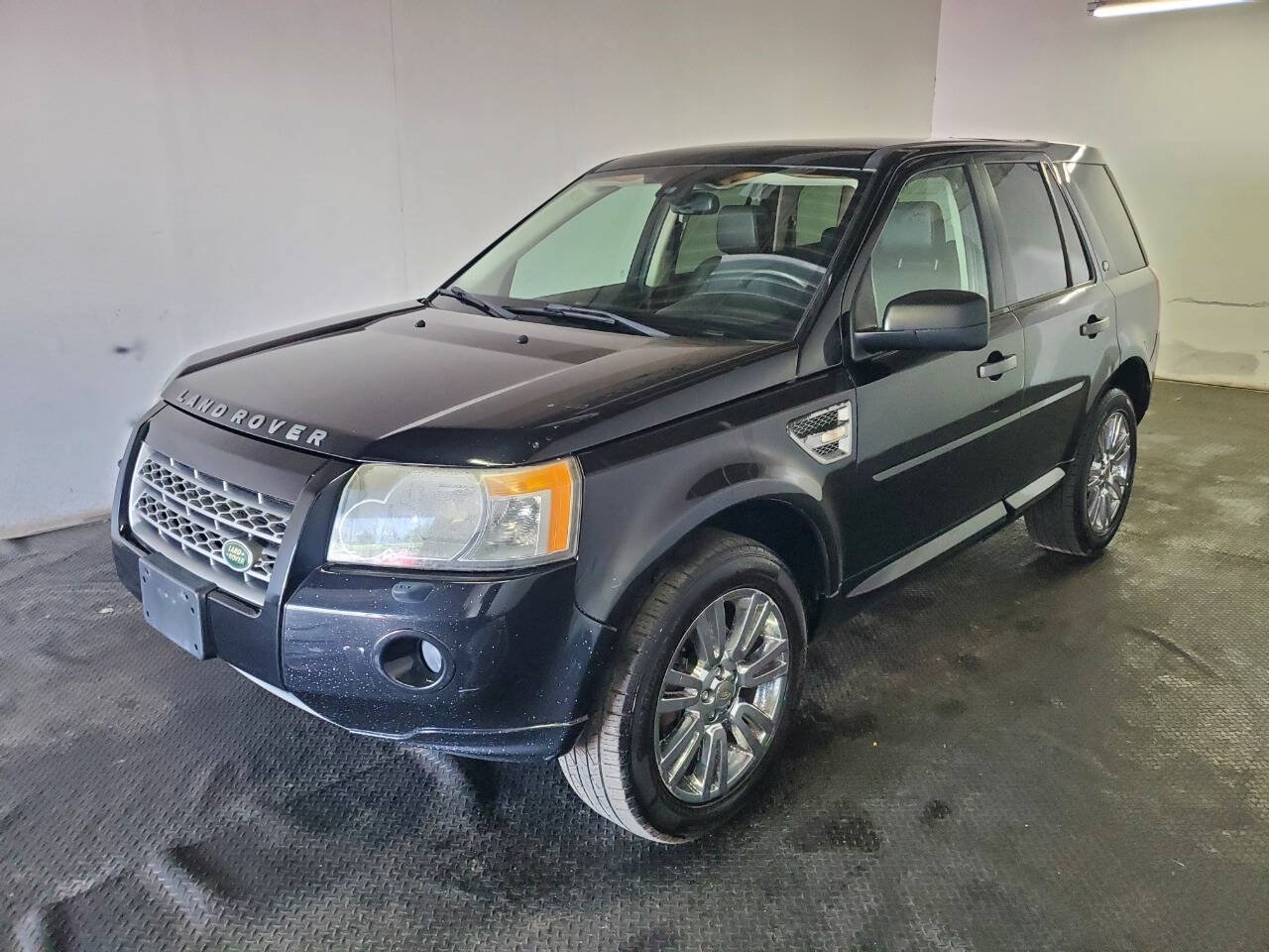 Used 2010 Land Rover LR2 HSE AWD/4WD image 1