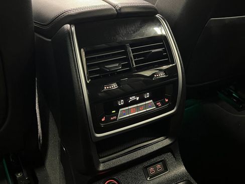 Used 2022 BMW X7 M50i w/ Cold Weather Package AWD/4WD image 29