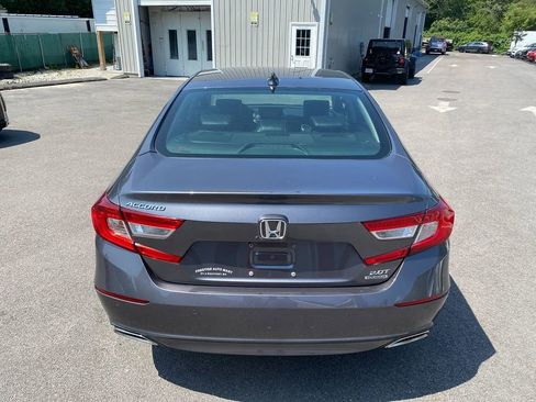 Used 2020 Honda Accord Touring image 6