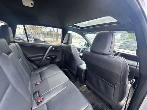 Used 2017 Toyota RAV4 SE w/ Advanced Technology Package FWD image 10