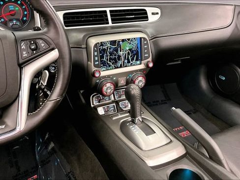 Used 2015 Chevrolet Camaro SS RWD image 7