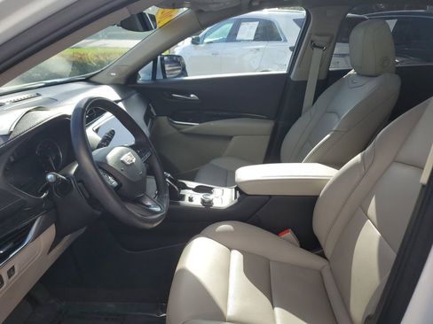 Used 2023 Cadillac XT4 Premium Luxury FWD image 22