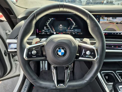 Used 2023 BMW 740i RWD image 18