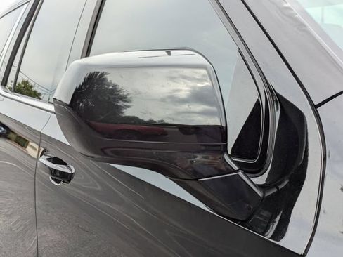 Used 2021 Chevrolet Tahoe LT RWD image 11