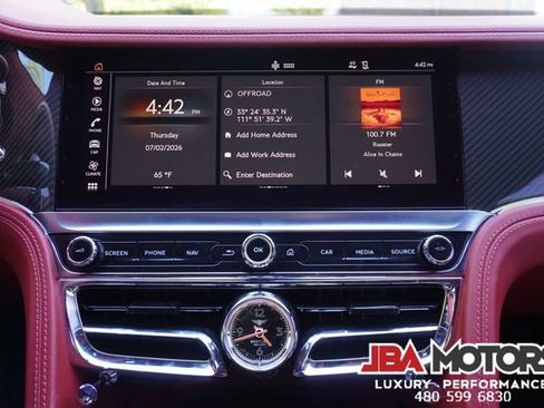Used 2023 Bentley Flying Spur Plug-In Hybrid AWD/4WD image 34