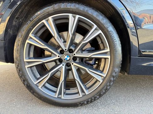 Used 2022 BMW X7 M50i w/ Executive Package image 41