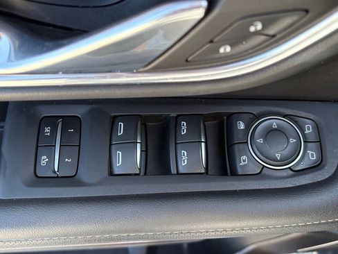 Used 2023 Chevrolet Tahoe Premier image 14