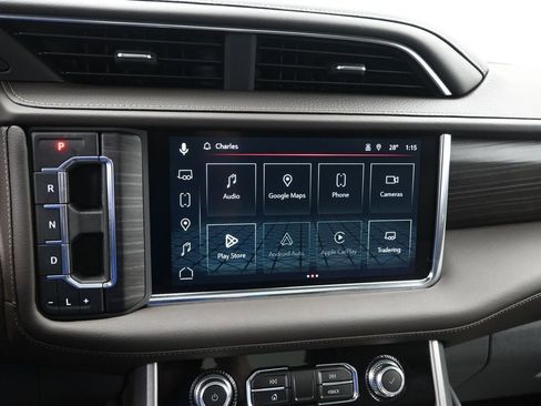 Used 2023 GMC Yukon Denali w/ Denali Reserve Package image 16