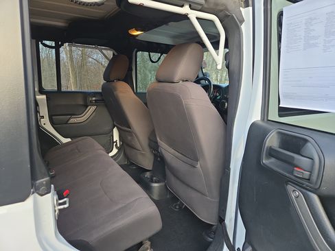 Used 2017 Jeep Wrangler Willys Wheeler image 22