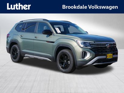 New 2025 Volkswagen Atlas Peak Edition SE