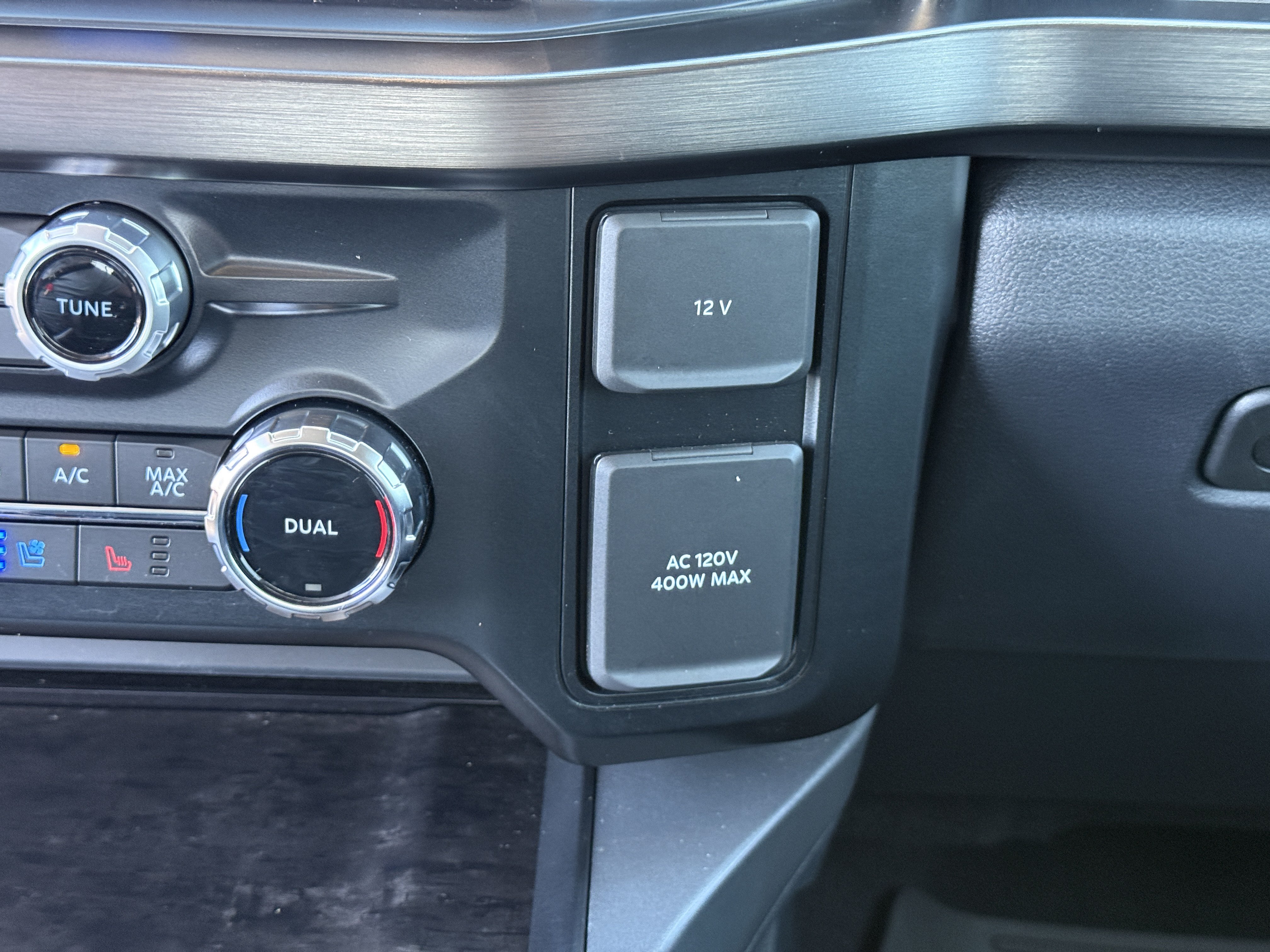 Used 2024 Ford F250 Lariat w/ Lariat Ultimate Package AWD/4WD image 26