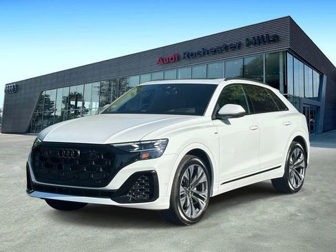 Used 2025 Audi Q8 Prestige w/ Prestige Package AWD/4WD image 1