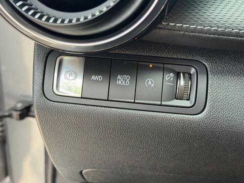 Used 2025 Chevrolet Equinox LT AWD/4WD image 19