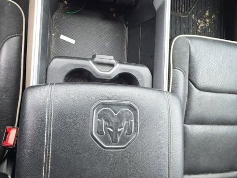 Used 2021 RAM 1500 Laramie image 15