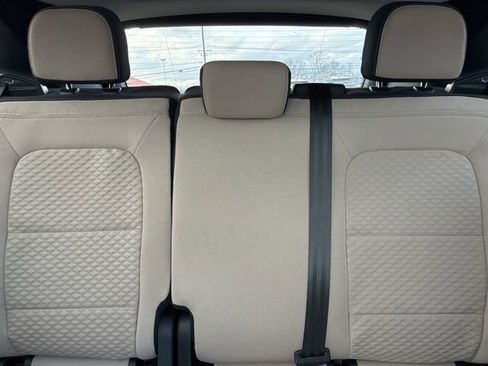Used 2022 Ford Escape SE image 36