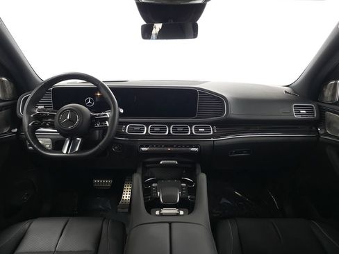 Certified 2025 Mercedes-Benz GLS 450 4MATIC image 25