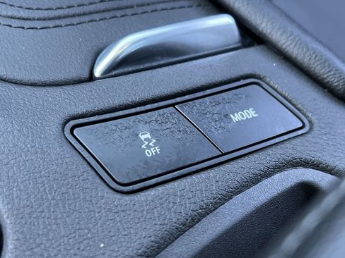 Used 2024 Cadillac XT6 Premium Luxury image 33