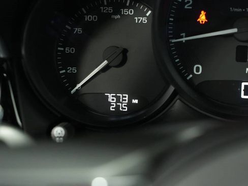 New 2025 Porsche Macan image 15