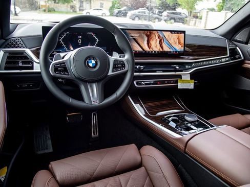New 2026 BMW X5 xDrive40i w/ M Sport Package AWD/4WD image 10