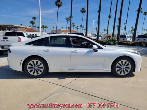 Certified 2023 Toyota Mirai XLE w/ Advanced Technology Package image 3