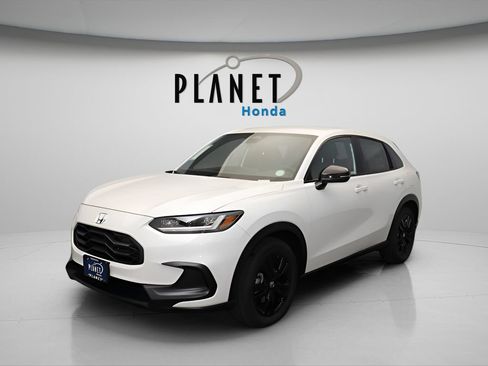 New 2027 Honda HR-V Sport image 3